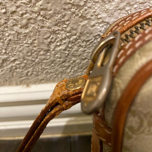 Authentic CELINE Macadam WRISTLET, cosmetics bag in light brown coated canvas. - Picture 8 of 10